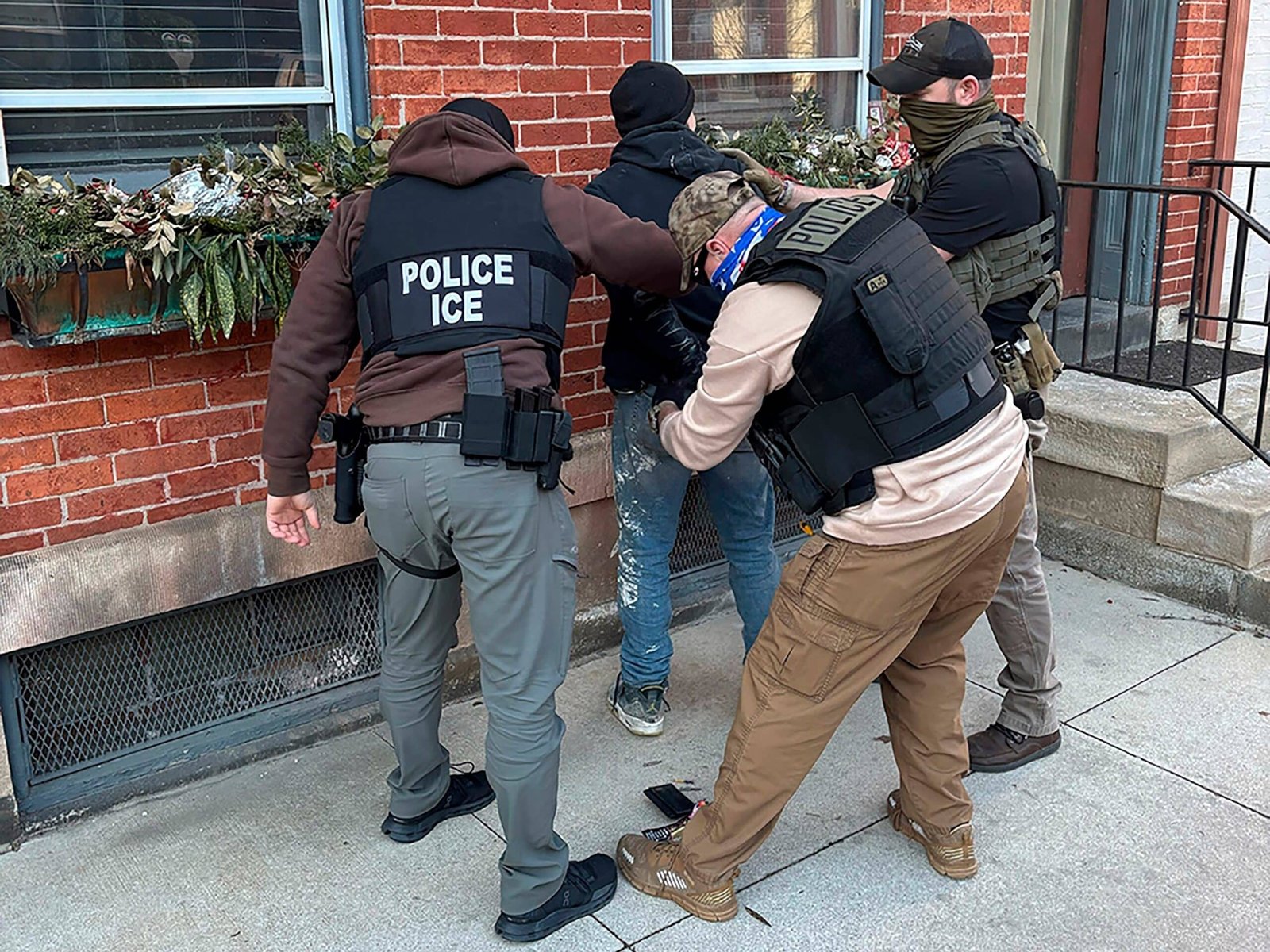 ICE arrests more than 32,000 migrants in the US in the United States in the first 50 days