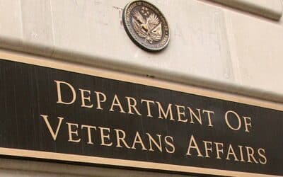 The judge orders that thousands of federal workers be restored; Government statement of "Sham" of Slams Slams