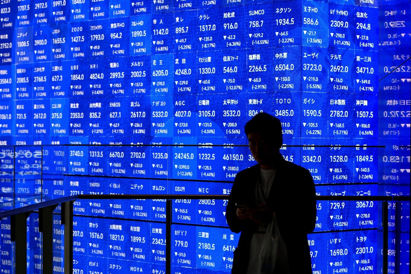 Asian stock markets slide as Trump Tariff Seloff deepens