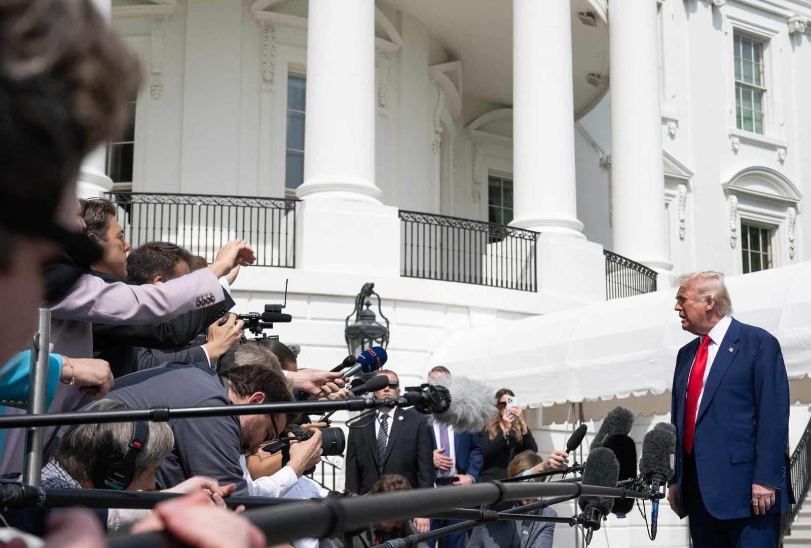Trump says 'goes very well' after the rates of Roil's markets
