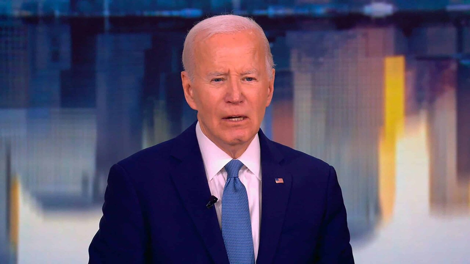 Biden promotes a 'close' relationship with Harris, but 'not surprised' by his electoral loss
