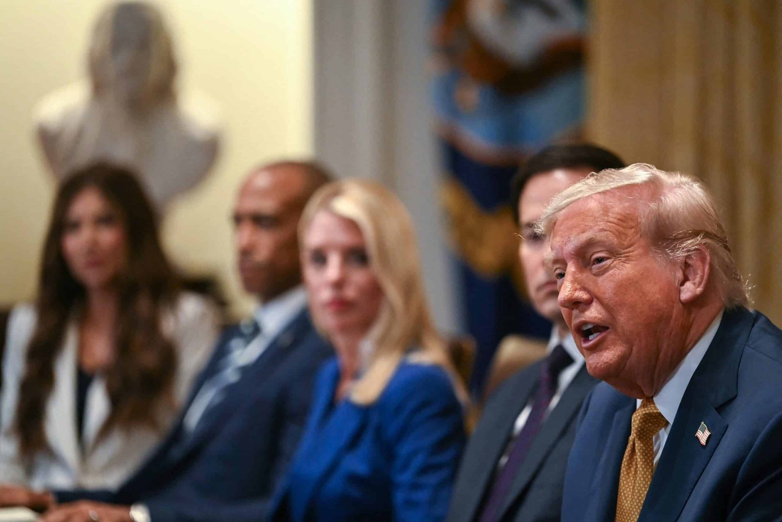 Trump Admin Live updates: Trump's cabinet meets in the White House